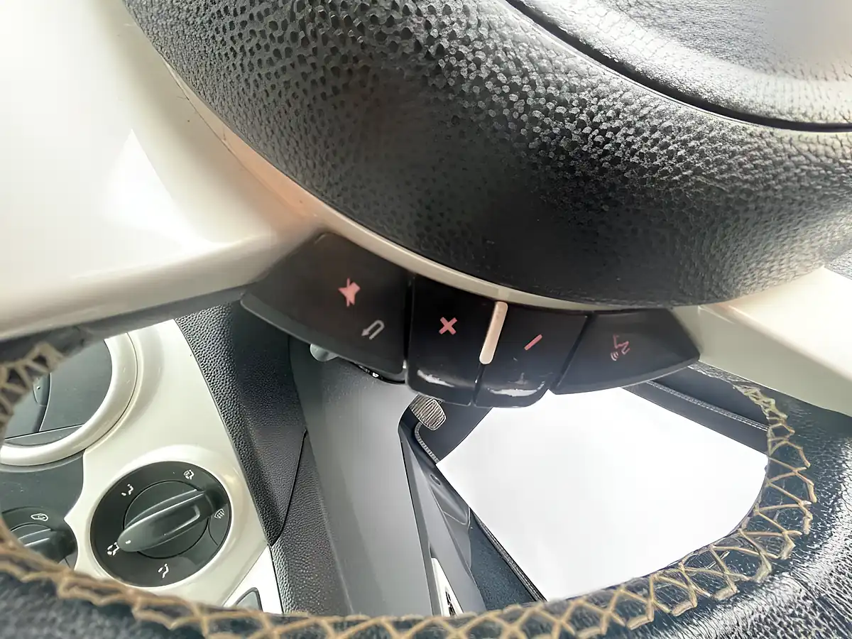 Used 2016 Ford Ka Zetec White Edition White - Interior and Exterior details 13