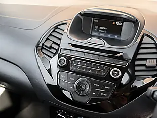 Used 2016 Ford Ka+ Zetec White - Interior and Exterior details 14