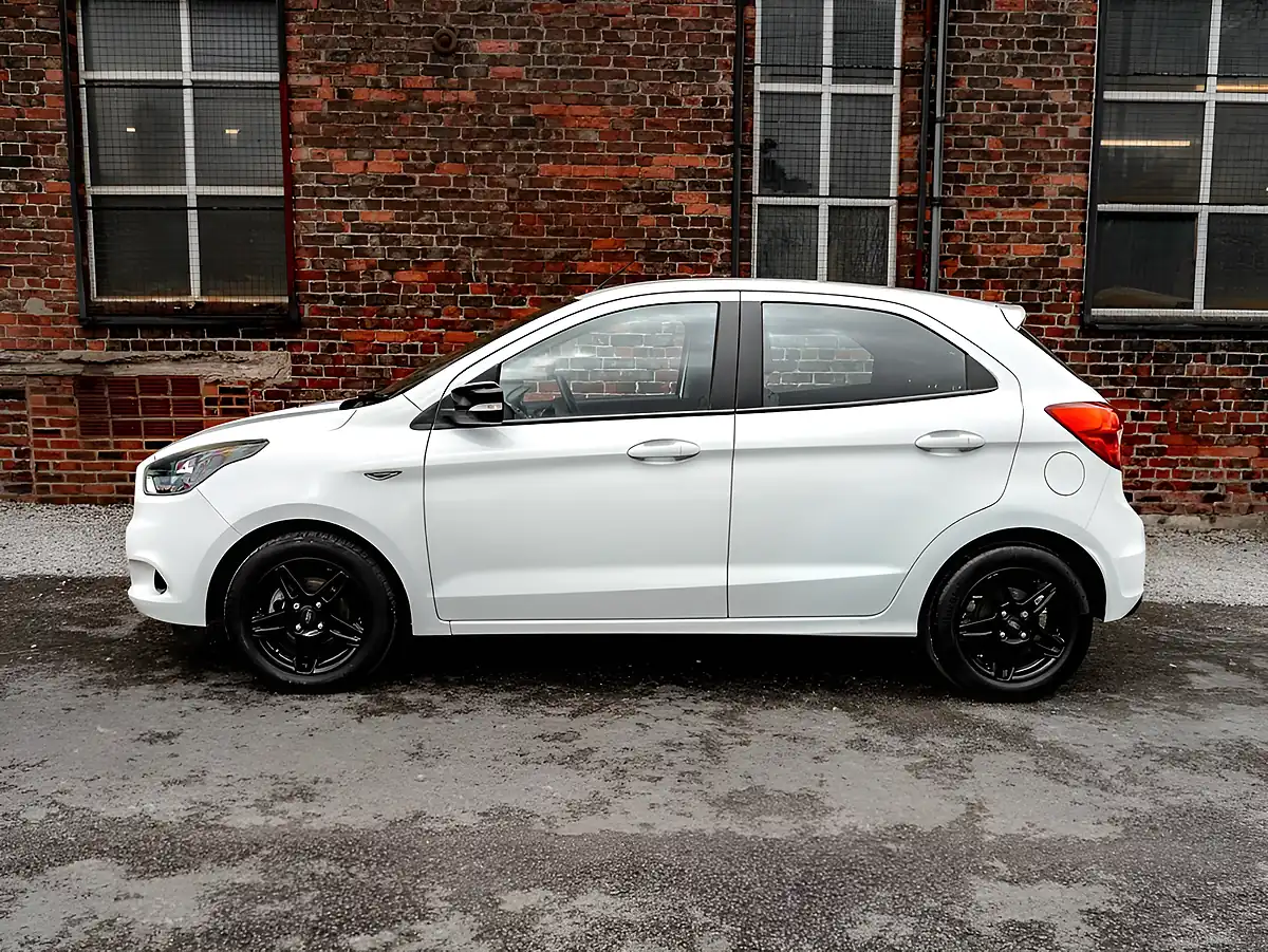 Used 2016 Ford Ka+ Zetec White - Interior and Exterior details 16