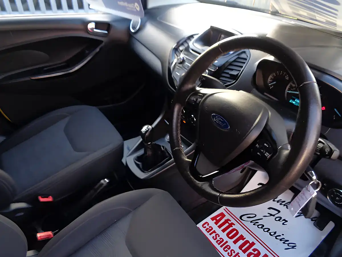 Used 2016 Ford Ka+ Zetec Yellow - Interior and Exterior details 6