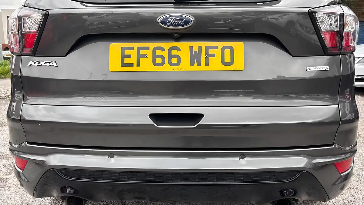 Used 2016 Ford Kuga ST-Line Grey - Interior and Exterior details 19