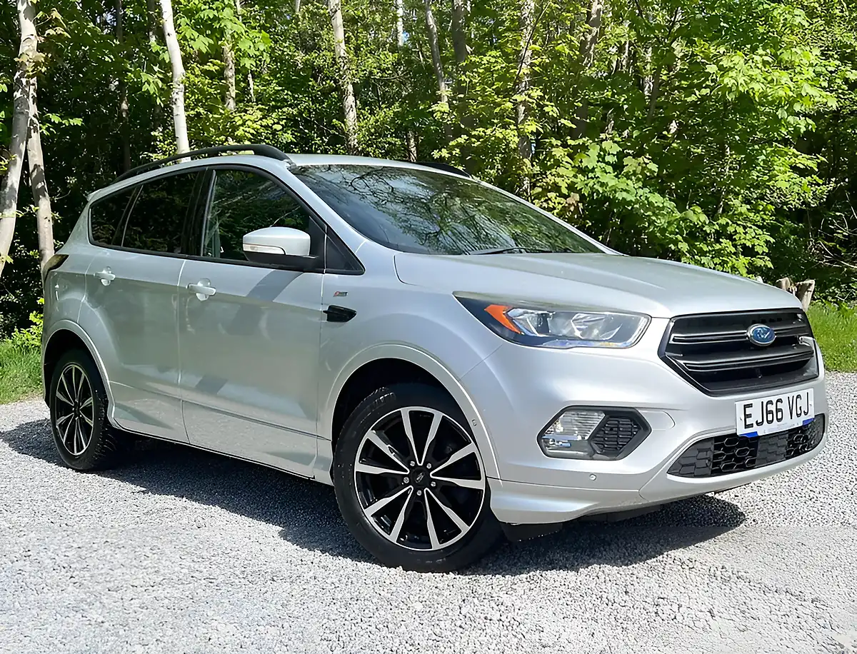 Used 2016 Ford Kuga ST-Line Moondust Silver - Front View