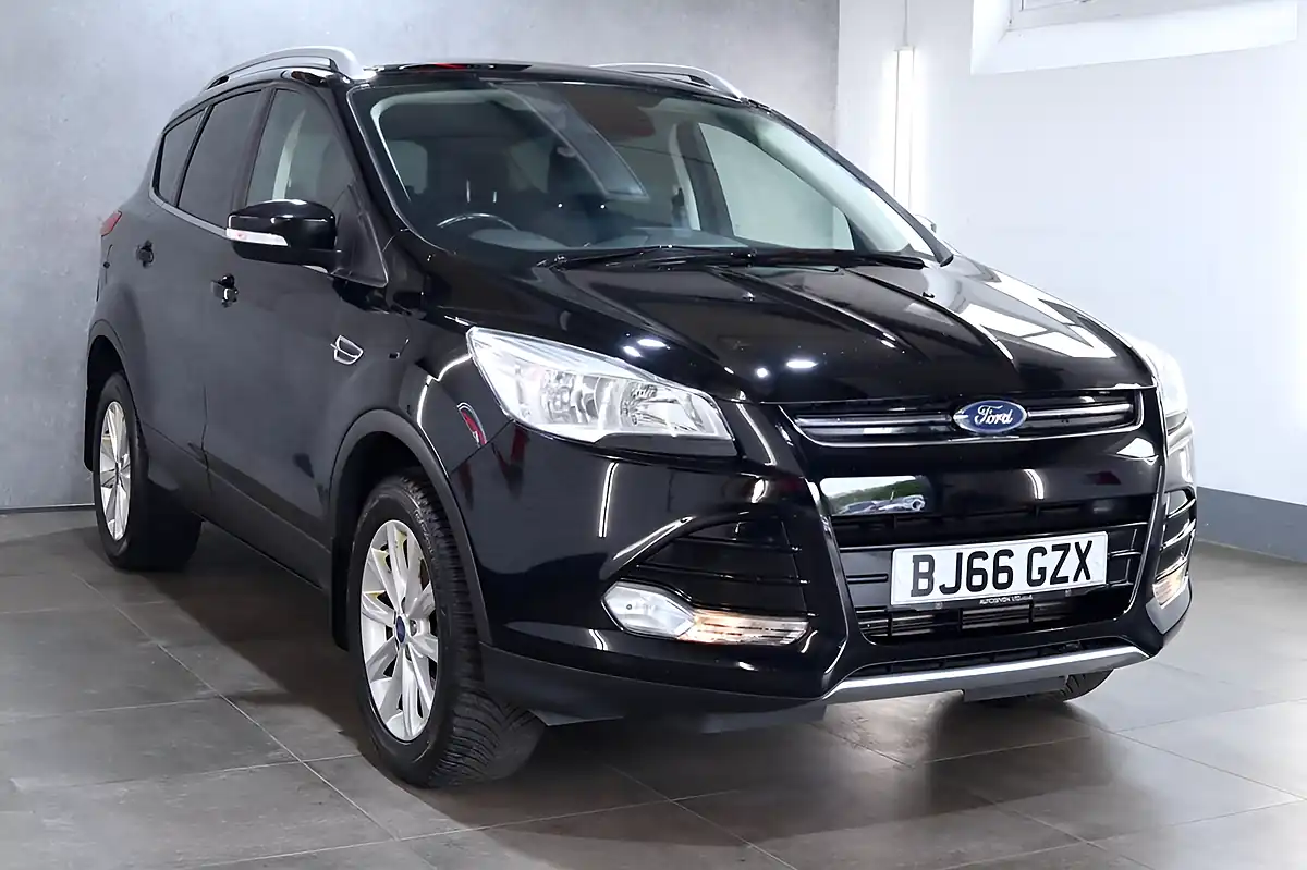 Used 2016 Ford Kuga Titanium Black - Interior and Exterior details 18