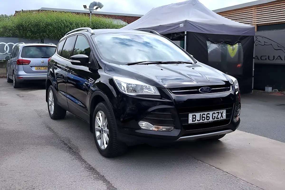 Used 2016 Ford Kuga Titanium Black - Interior and Exterior details 19