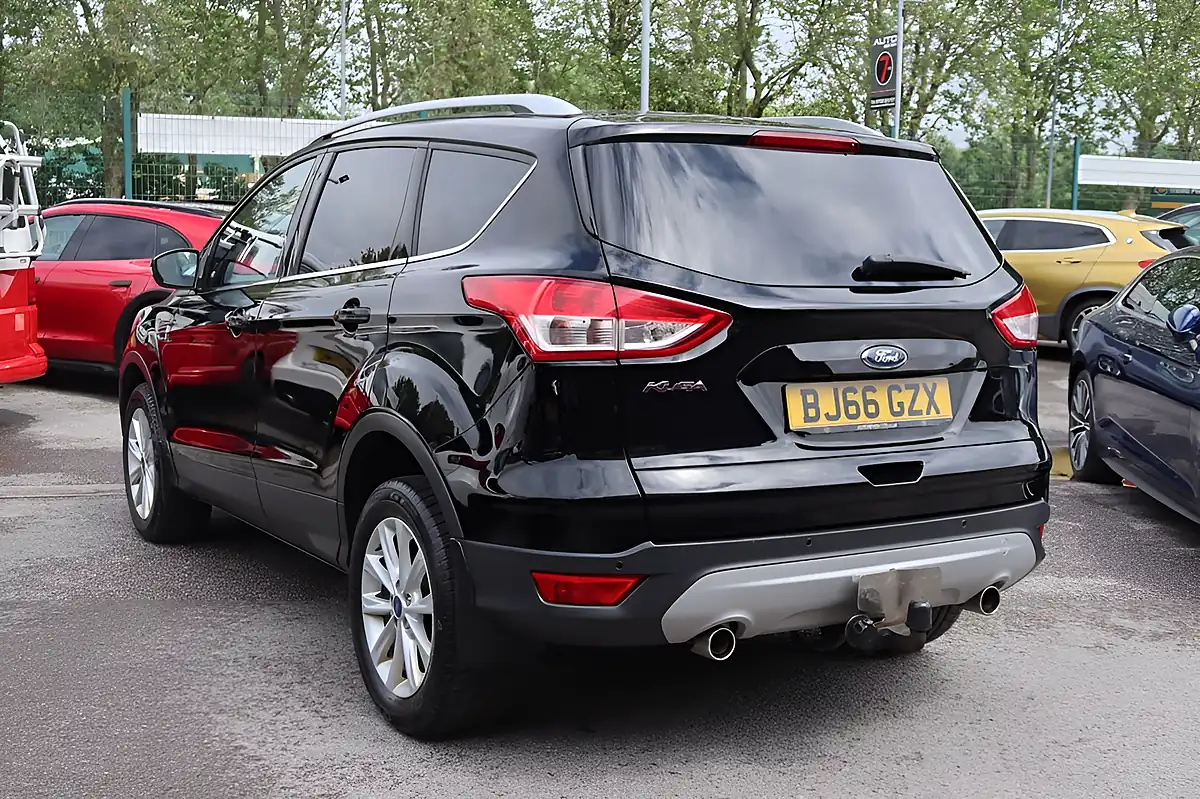 Used 2016 Ford Kuga Titanium Black - Interior and Exterior details 20