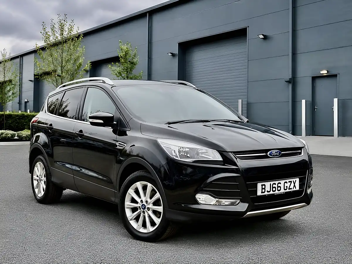 Used 2016 Ford Kuga Titanium Black - Interior and Exterior details 4