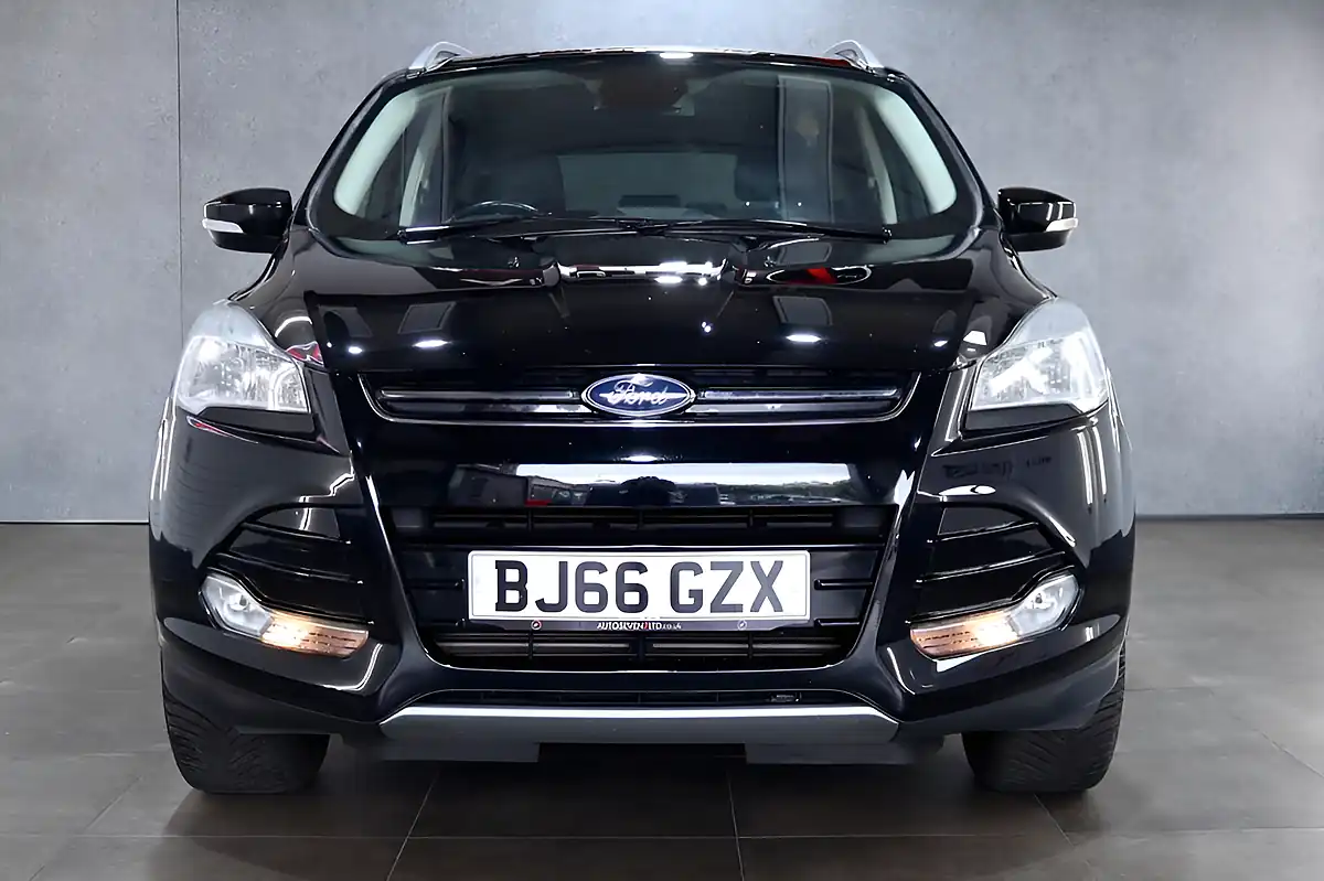 Used 2016 Ford Kuga Titanium Black - Interior and Exterior details 6