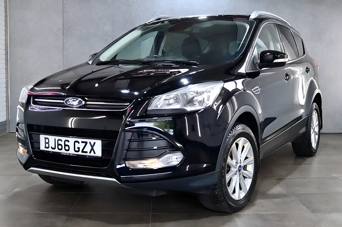 Used 2016 Ford Kuga Titanium Black - Interior and Exterior details 7