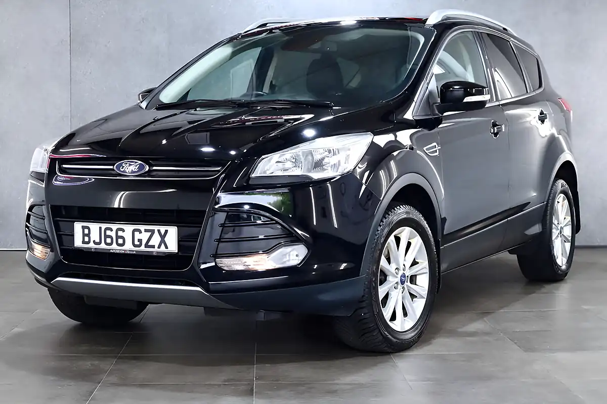 Used 2016 Ford Kuga Titanium Black - Interior and Exterior details 8