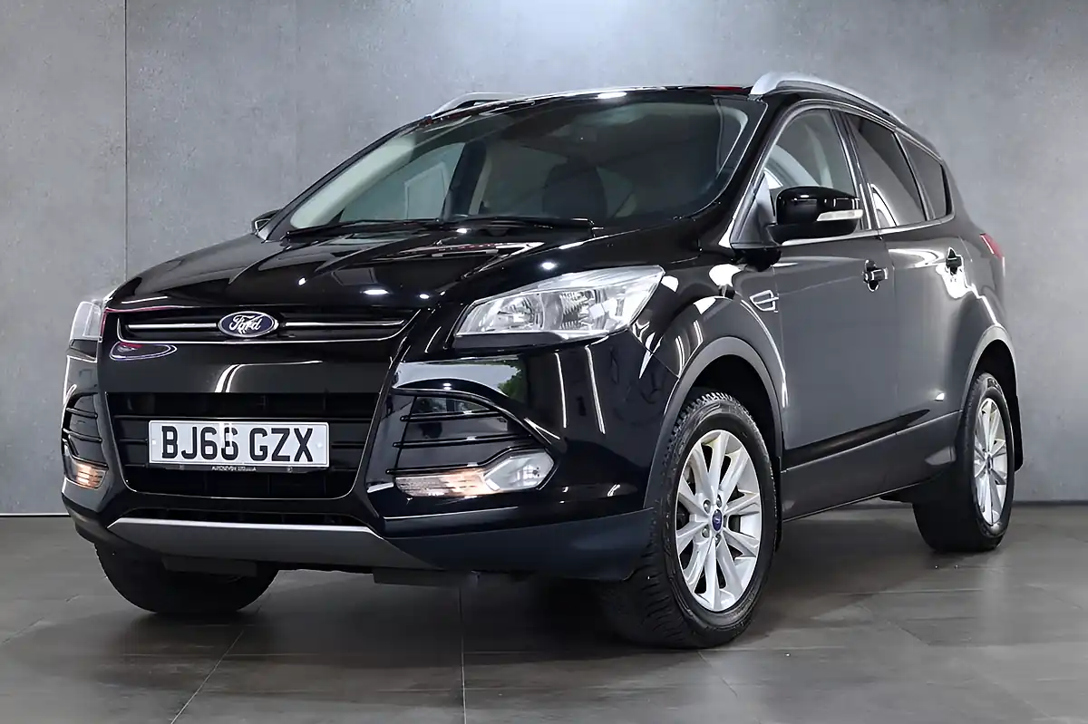 Used 2016 Ford Kuga Titanium Black - Interior and Exterior details 9