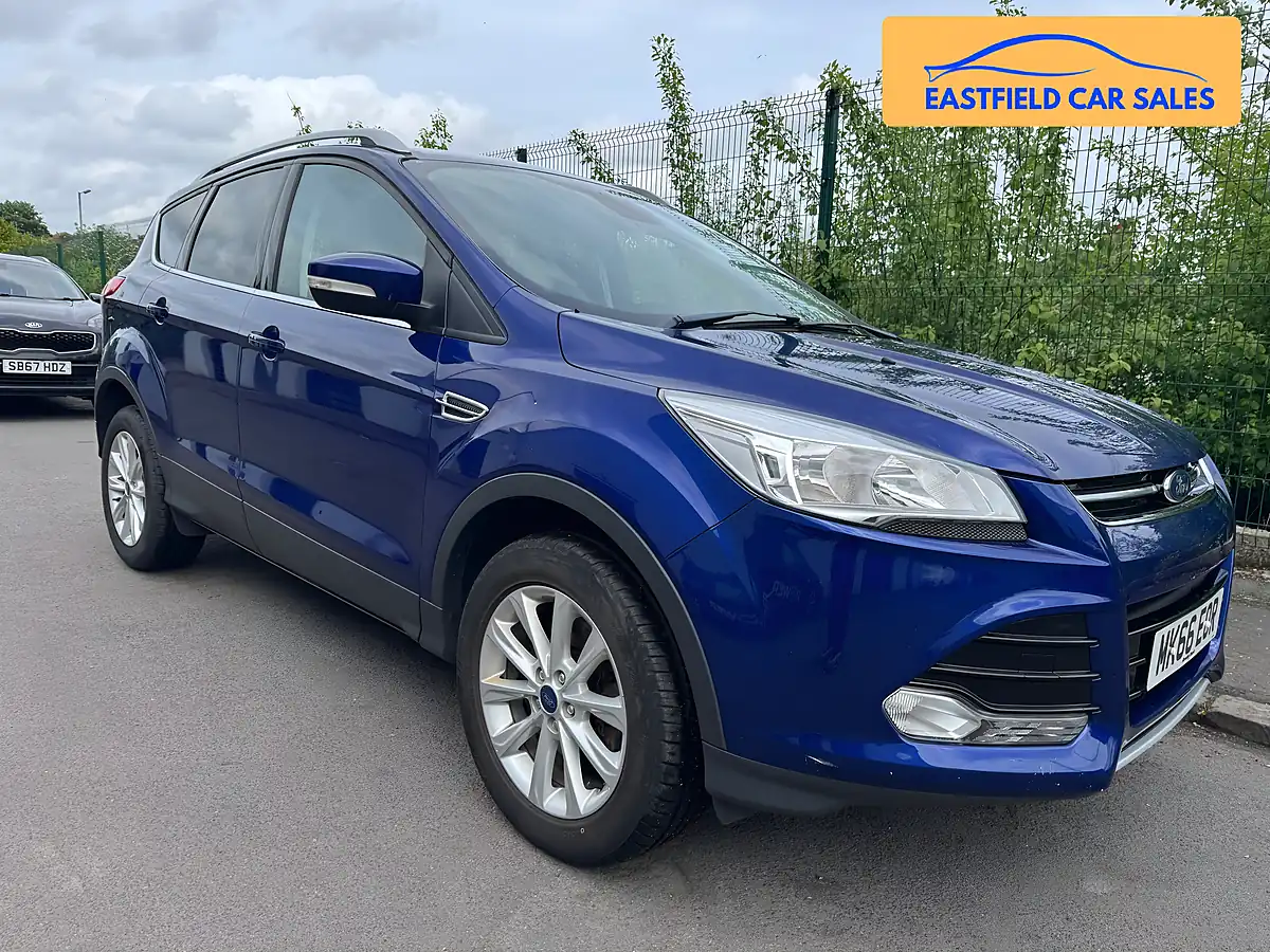 Used 2016 Ford Kuga Titanium Blue - Front View
