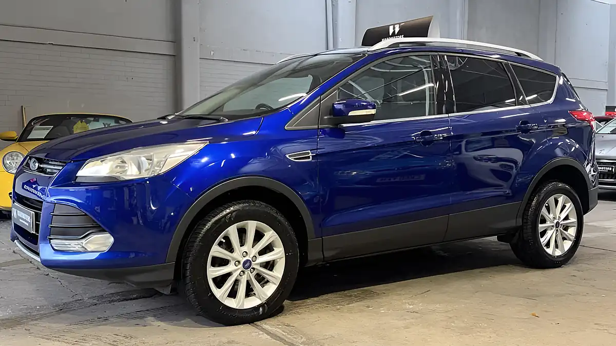 Used 2016 Ford Kuga Titanium Blue - Front View