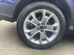 Used 2016 Ford Kuga Titanium Blue - Interior and Exterior details 9