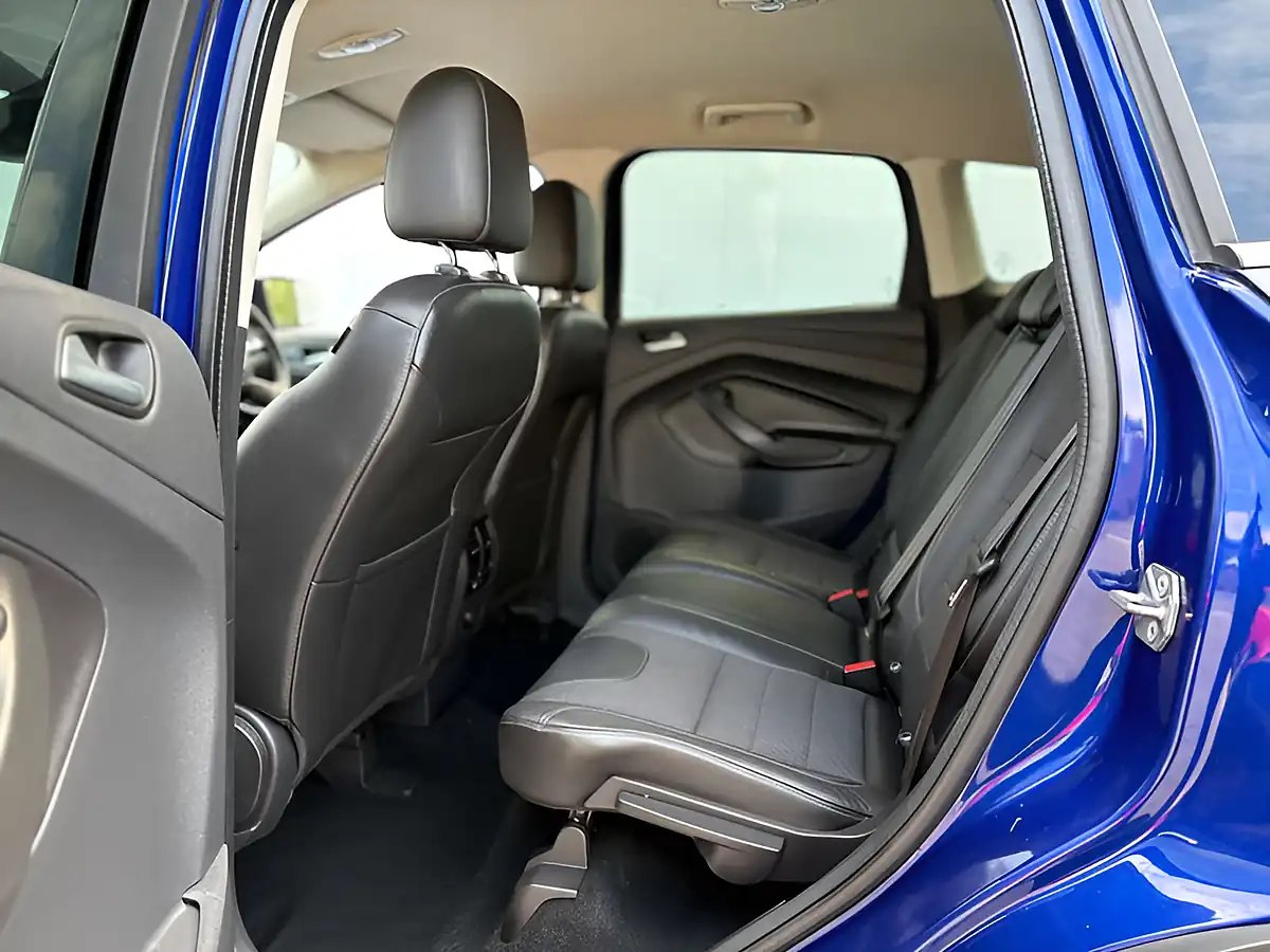Used 2016 Ford Kuga Titanium Deep Impact Blue - Interior and Exterior details 18