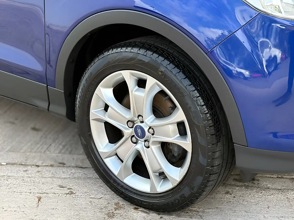 Used 2016 Ford Kuga Titanium Deep Impact Blue - Interior and Exterior details 3