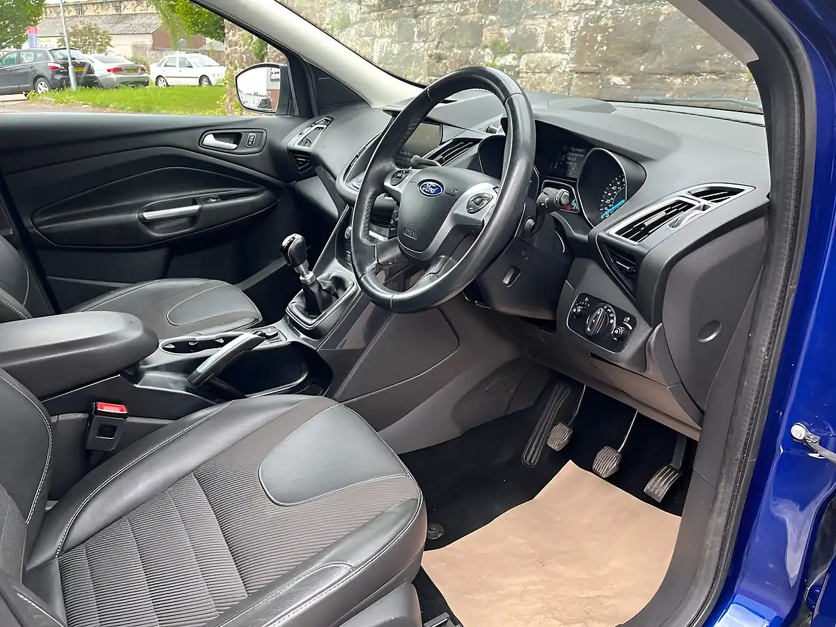 Used 2016 Ford Kuga Titanium Deep Impact Blue - Interior and Exterior details 14