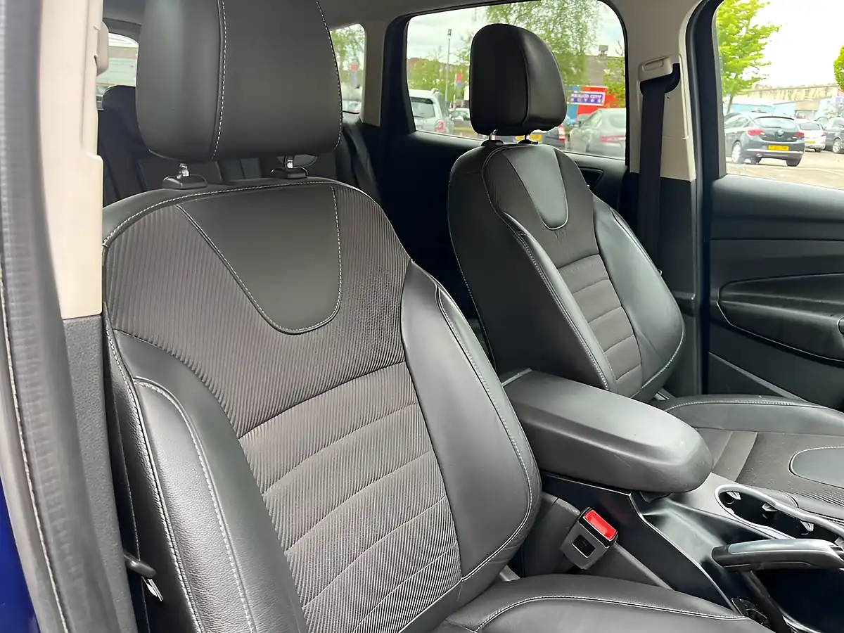 Used 2016 Ford Kuga Titanium Deep Impact Blue - Interior and Exterior details 15