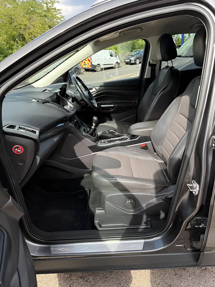 Used 2016 Ford Kuga Titanium Grey - Interior and Exterior details 15