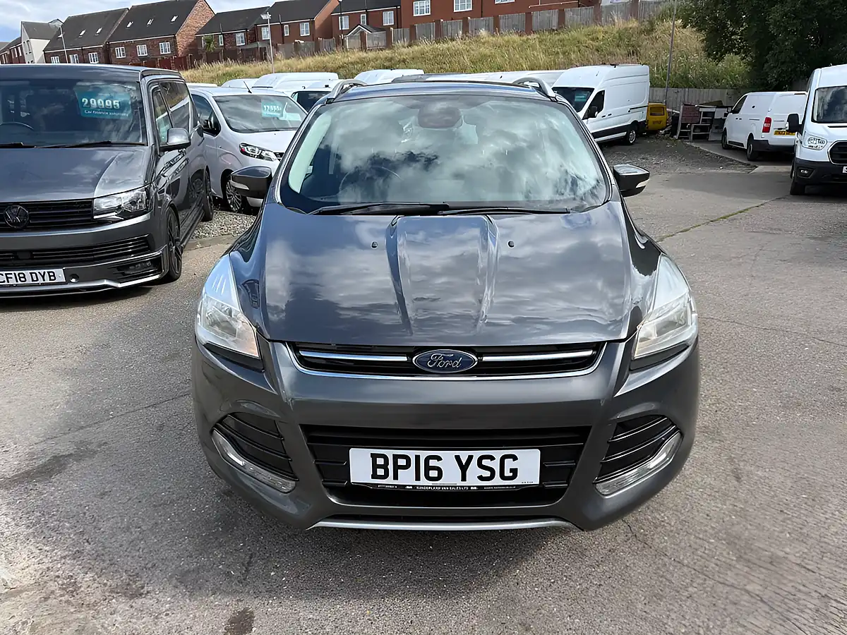 Used 2016 Ford Kuga Titanium Grey - Interior and Exterior details 6