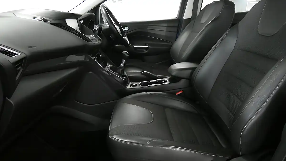 Used 2016 Ford Kuga Titanium Sport Blue - Interior and Exterior details 8