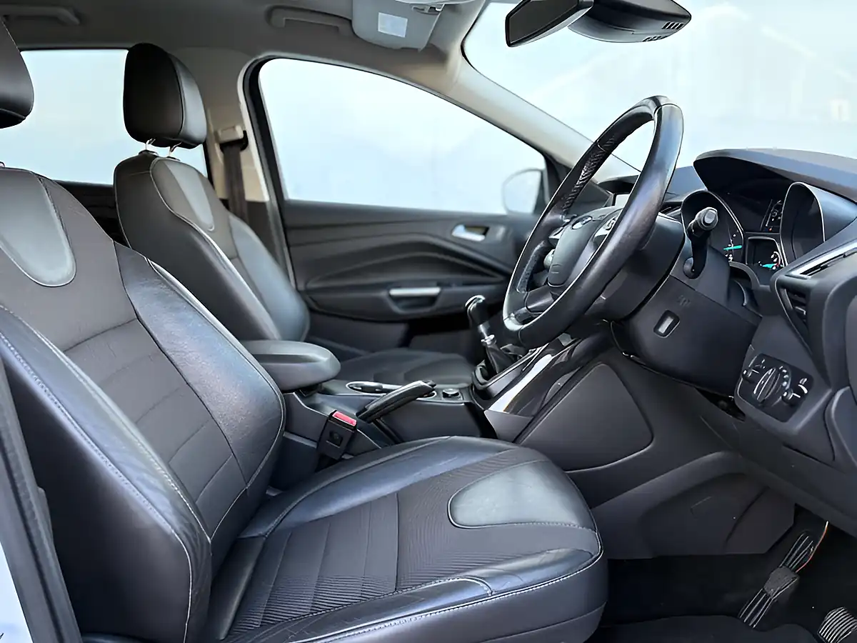 Used 2016 Ford Kuga Titanium Sport Frozen White - Interior and Exterior details 11
