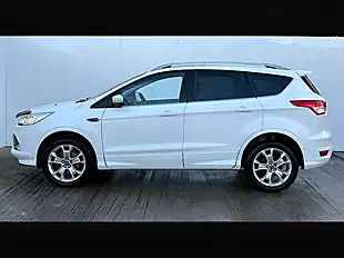 Used 2016 Ford Kuga Titanium Sport Frozen White - Interior and Exterior details 18