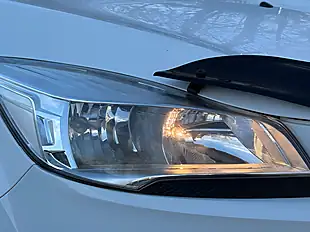 Used 2016 Ford Kuga Titanium Sport Frozen White - Interior and Exterior details 3