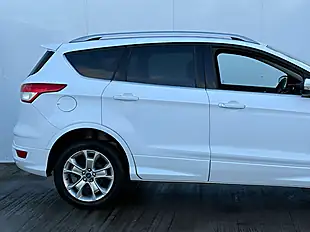 Used 2016 Ford Kuga Titanium Sport Frozen White - Interior and Exterior details 8