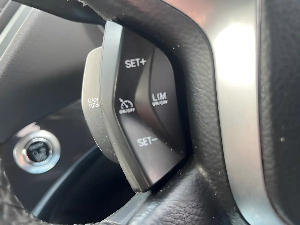Used 2016 Ford Kuga Titanium Sport Grey - Interior and Exterior details 13