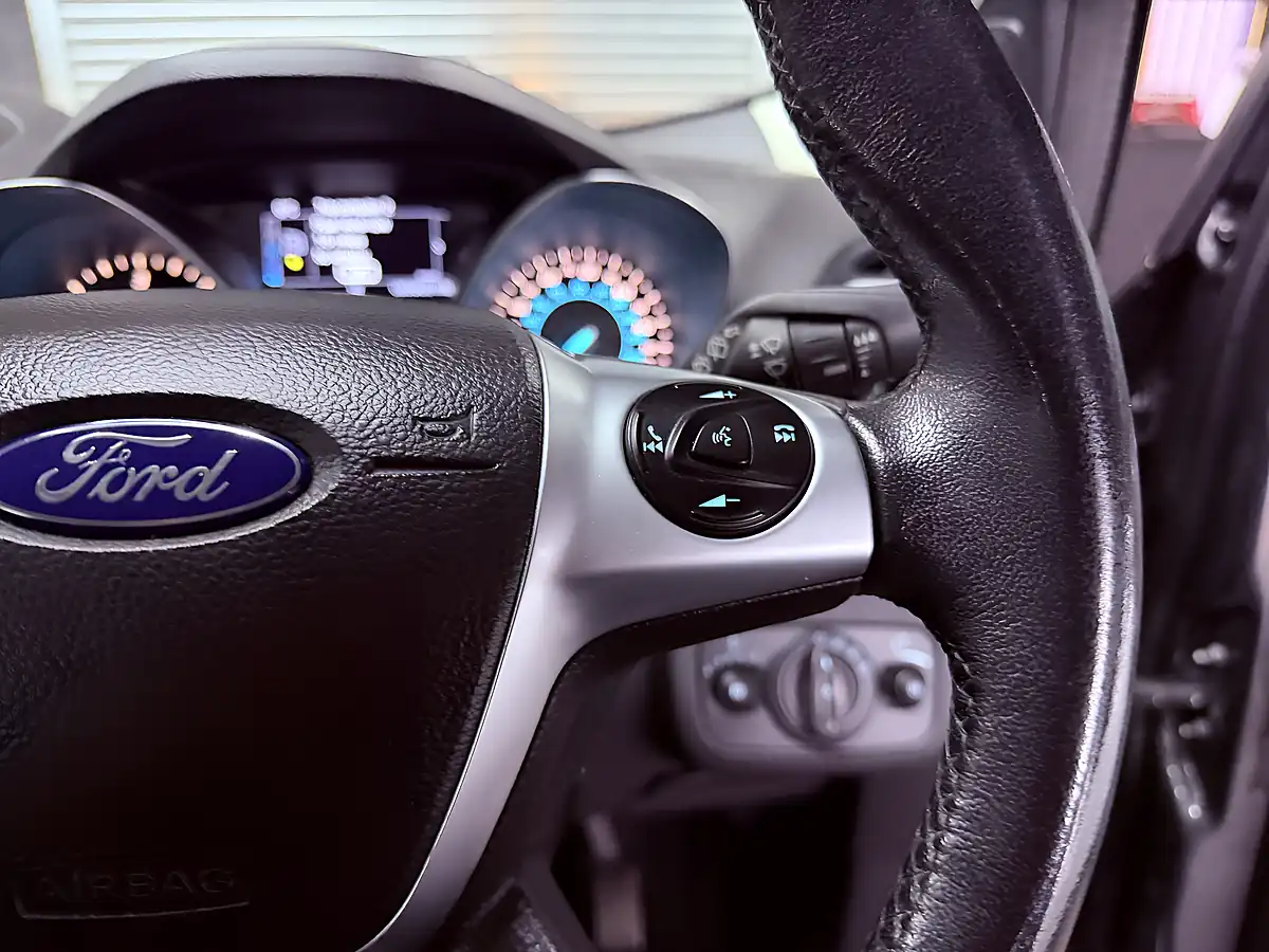 Used 2016 Ford Kuga Titanium Sport Grey - Interior and Exterior details 19