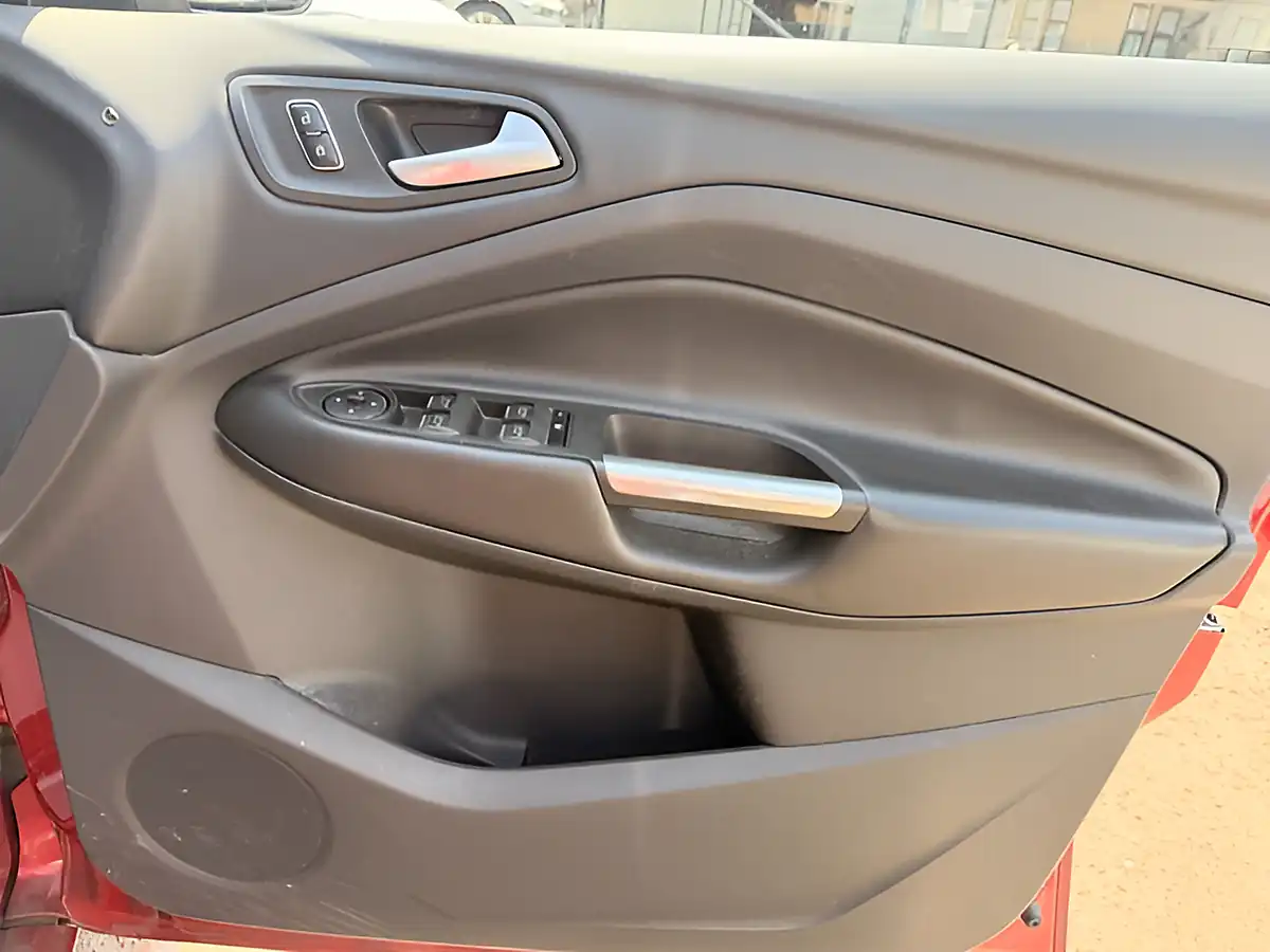 Used 2016 Ford Kuga Titanium Sport Red - Interior and Exterior details 20