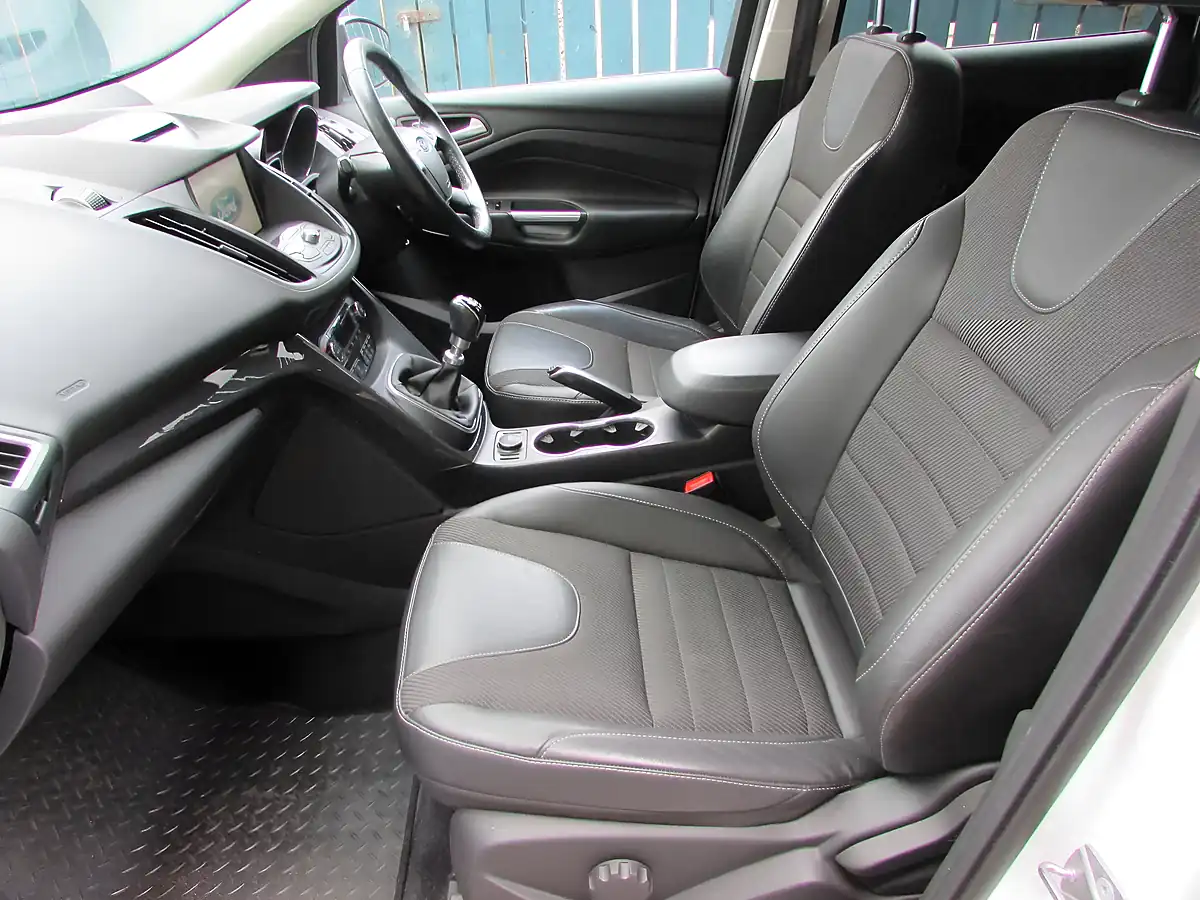 Used 2016 Ford Kuga Titanium Sport White - Interior and Exterior details 18