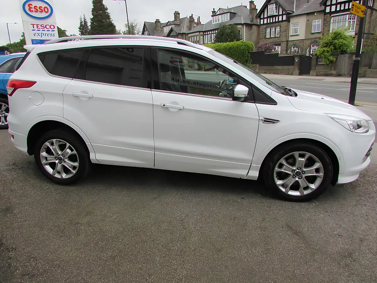 Used 2016 Ford Kuga Titanium Sport White - Interior and Exterior details 4