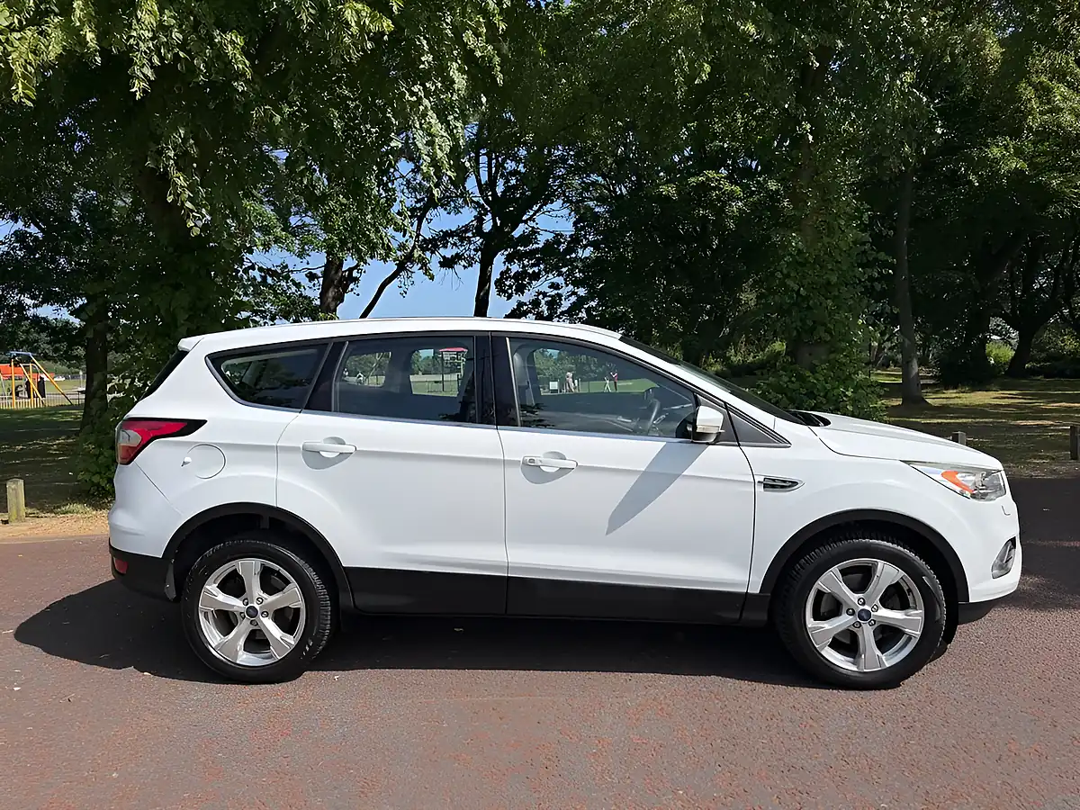 Used 2016 Ford Kuga Titanium White - Interior and Exterior details 2
