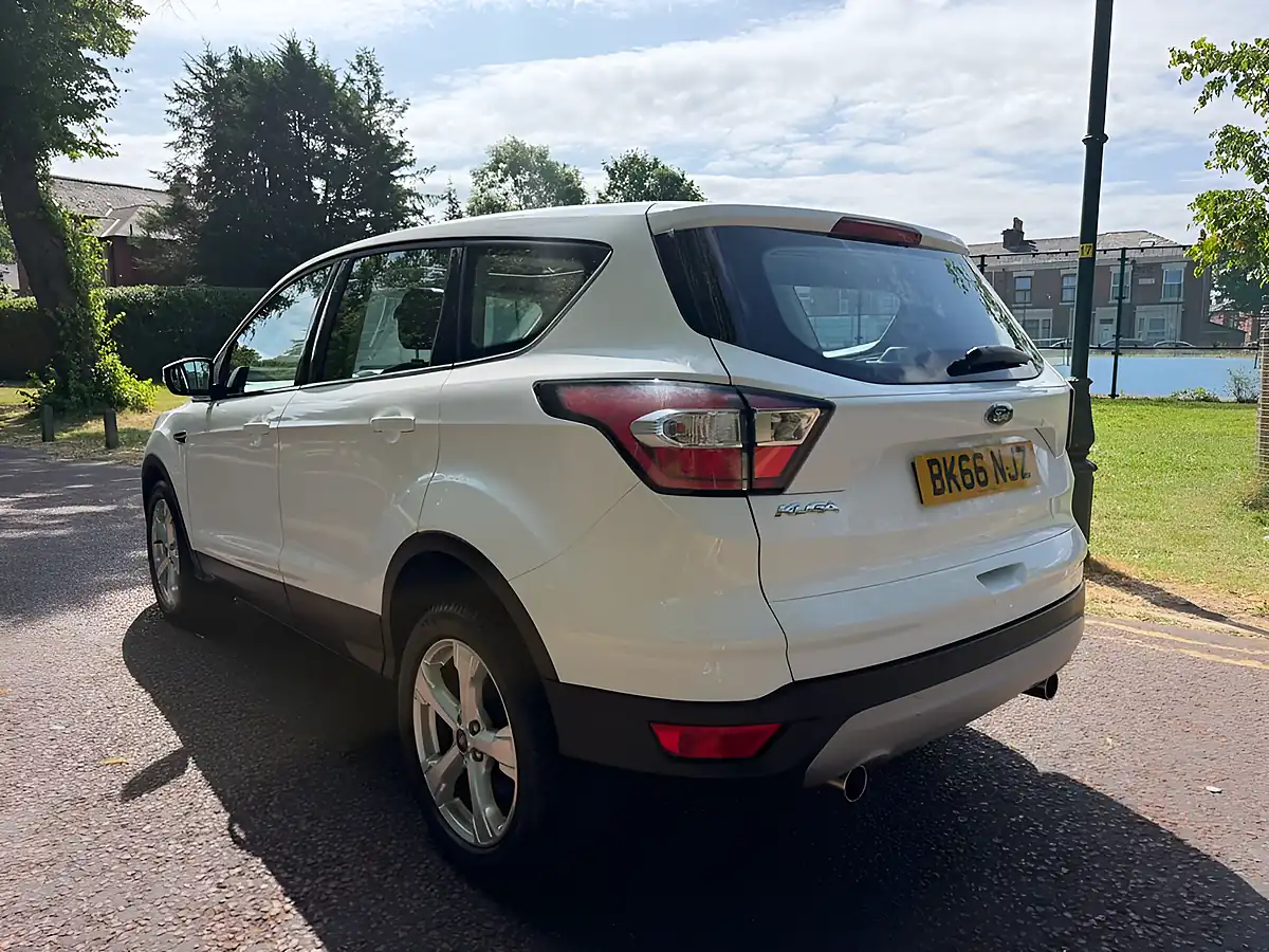 Used 2016 Ford Kuga Titanium White - Interior and Exterior details 5