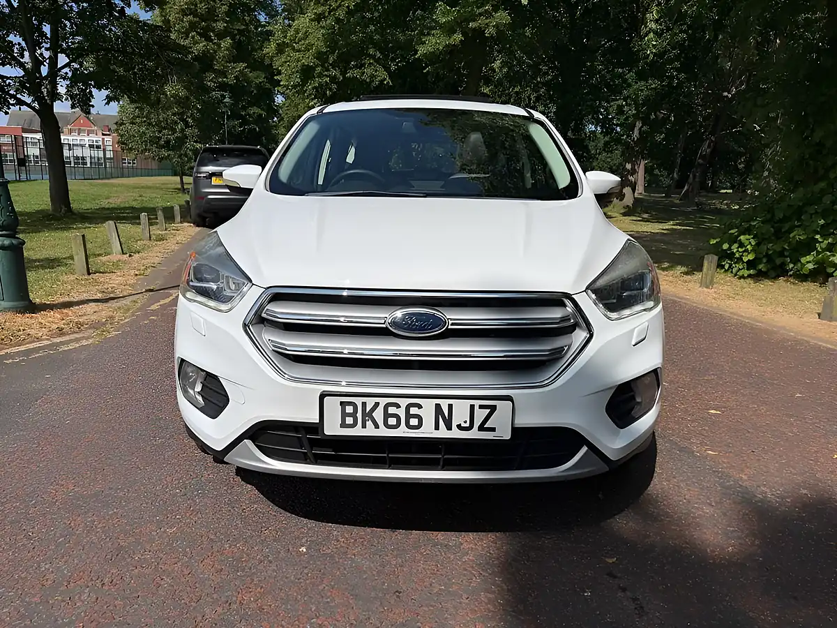 Used 2016 Ford Kuga Titanium White - Interior and Exterior details 8