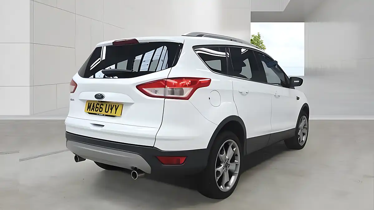 Used 2016 Ford Kuga Titanium White - Interior and Exterior details 4