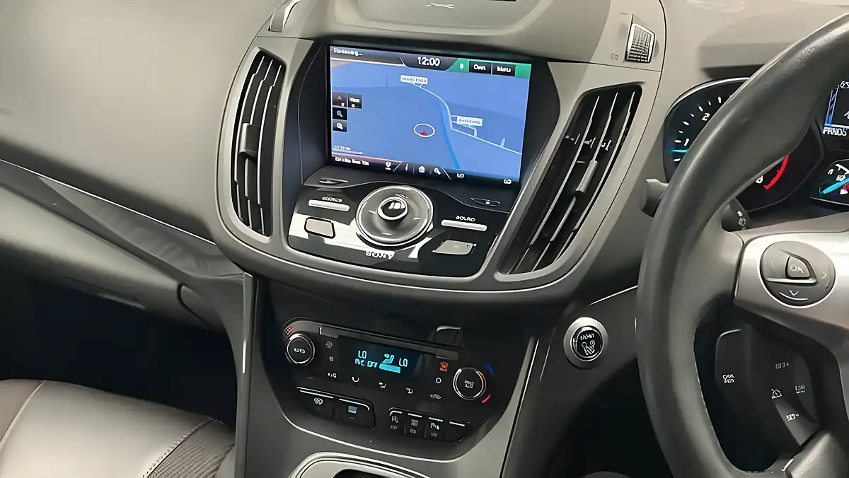 Used 2016 Ford Kuga Titanium White - Interior and Exterior details 6