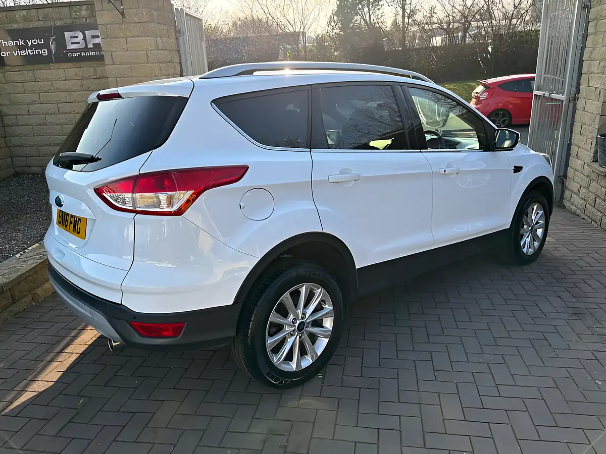 Used 2016 Ford Kuga Titanium White - Interior and Exterior details 10