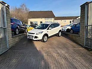 Used 2016 Ford Kuga Titanium White - Interior and Exterior details 3