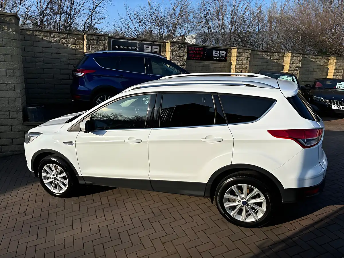 Used 2016 Ford Kuga Titanium White - Interior and Exterior details 6