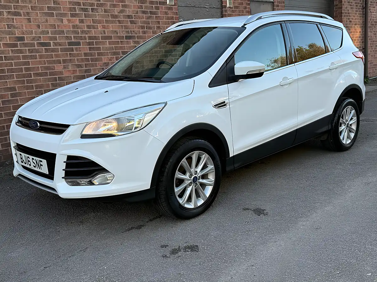 Used 2016 Ford Kuga Titanium White - Interior and Exterior details 10