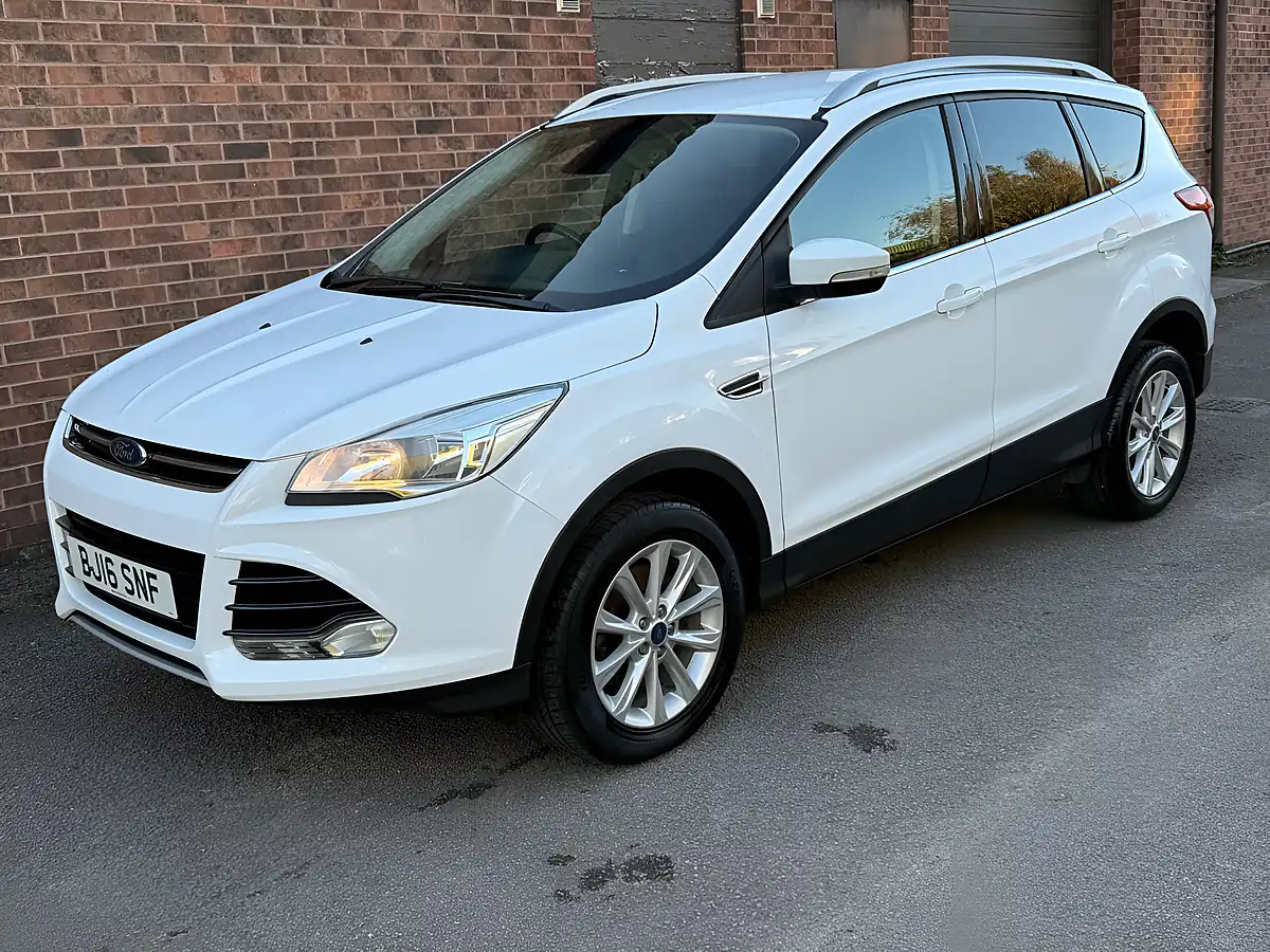 Used 2016 Ford Kuga Titanium White - Interior and Exterior details 11