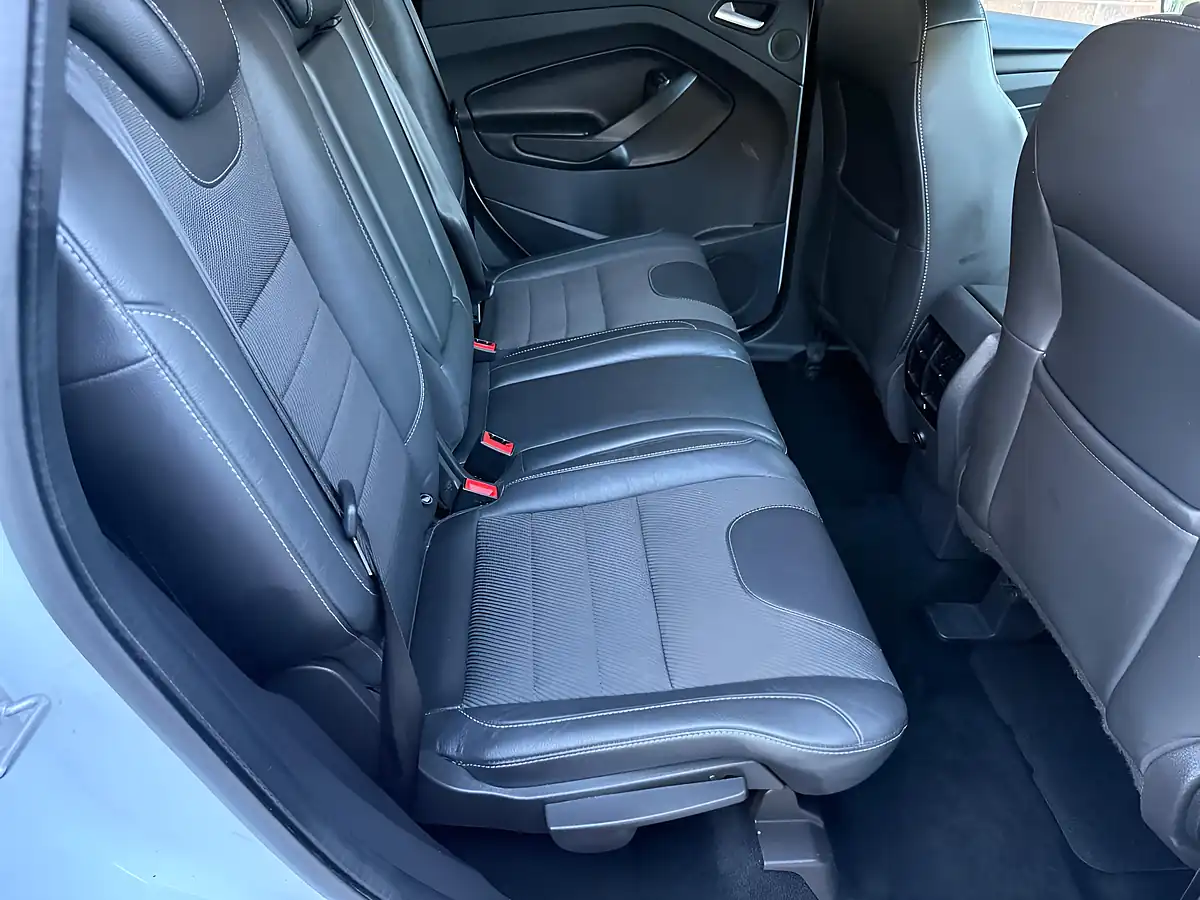 Used 2016 Ford Kuga Titanium White - Interior and Exterior details 13