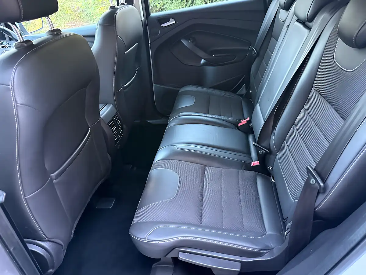 Used 2016 Ford Kuga Titanium White - Interior and Exterior details 17
