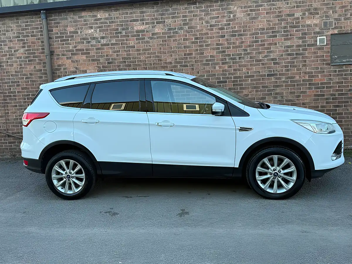 Used 2016 Ford Kuga Titanium White - Interior and Exterior details 2