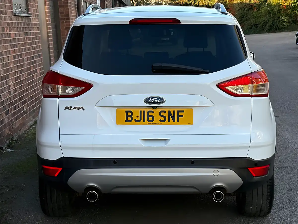 Used 2016 Ford Kuga Titanium White - Interior and Exterior details 5