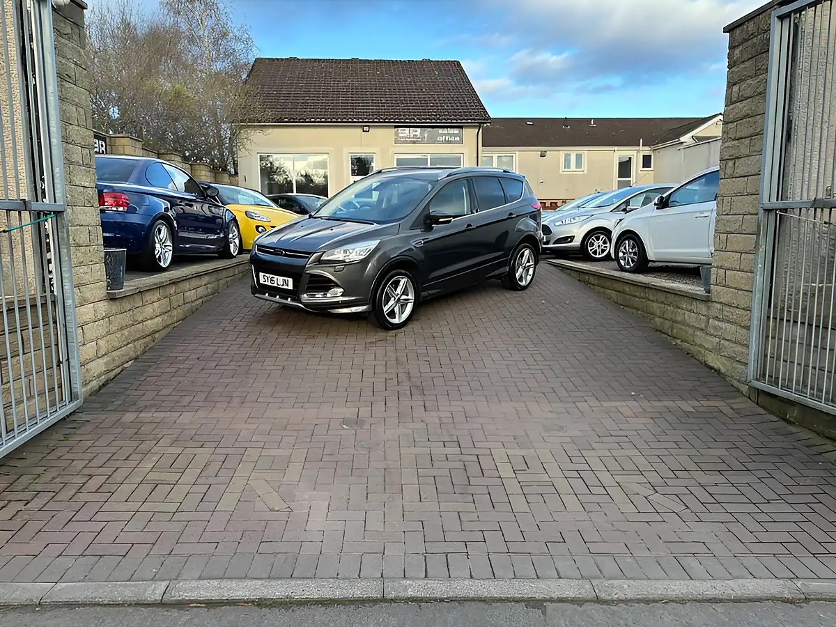 Used 2016 Ford Kuga Titanium X Grey - Interior and Exterior details 3