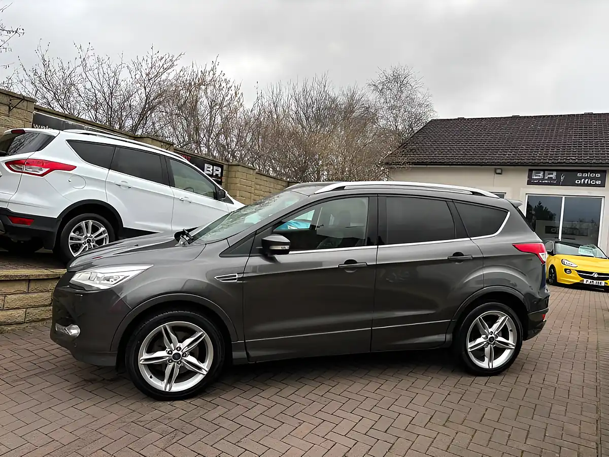 Used 2016 Ford Kuga Titanium X Grey - Interior and Exterior details 5