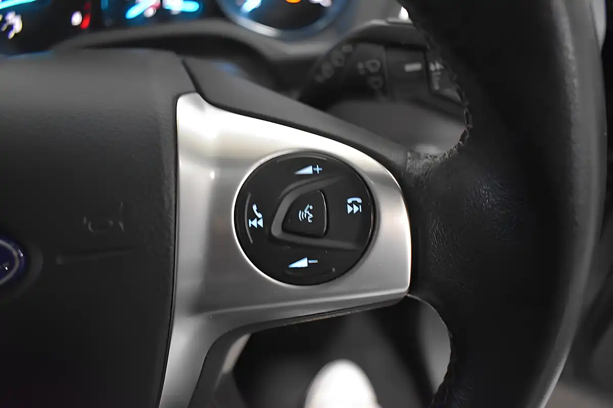Used 2016 Ford Kuga Titanium X Grey - Interior and Exterior details 12
